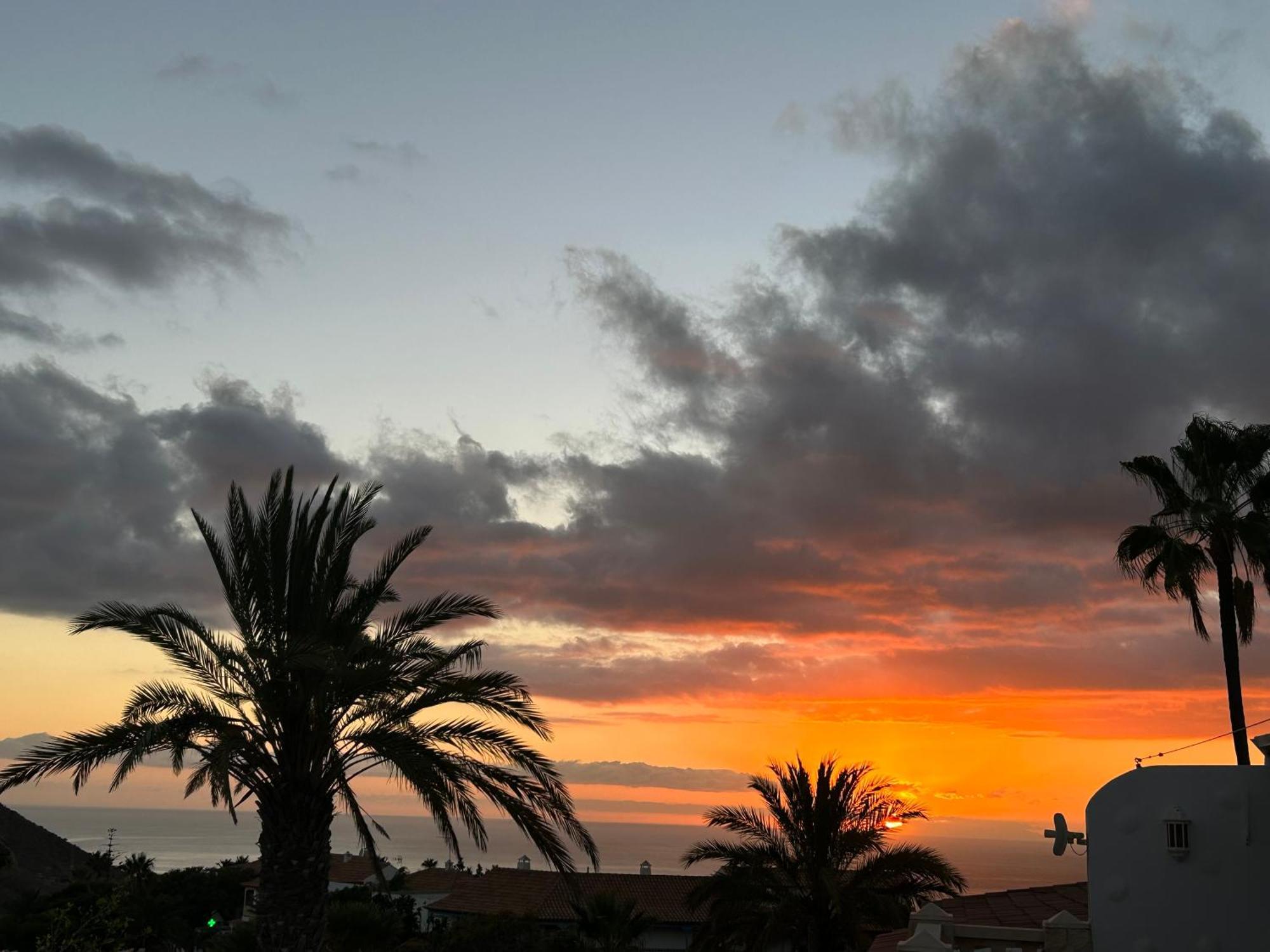 Villa Azure Horizon And Breeze - Panoramic Ocean View And Heated Pool Chayofa Exterior photo