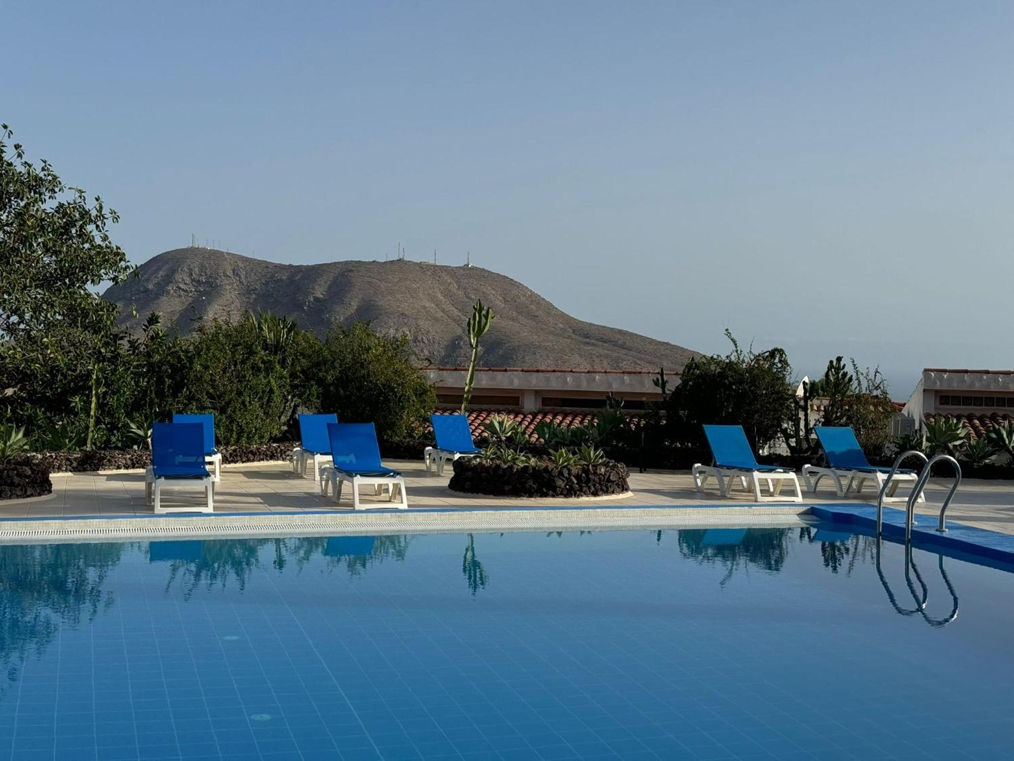 Villa Azure Horizon And Breeze - Panoramic Ocean View And Heated Pool Chayofa Exterior photo
